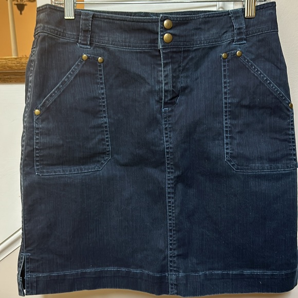 Kuhl like new dark wash denim mini skirt - Picture 6 of 15